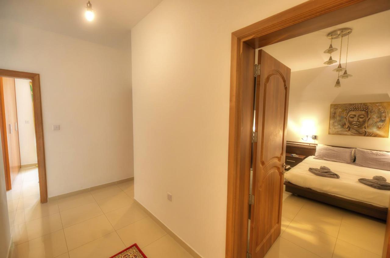 Large 3 Bedrooms Steps Away From Balluta Bay Bcam2-1 Sliema Zewnętrze zdjęcie