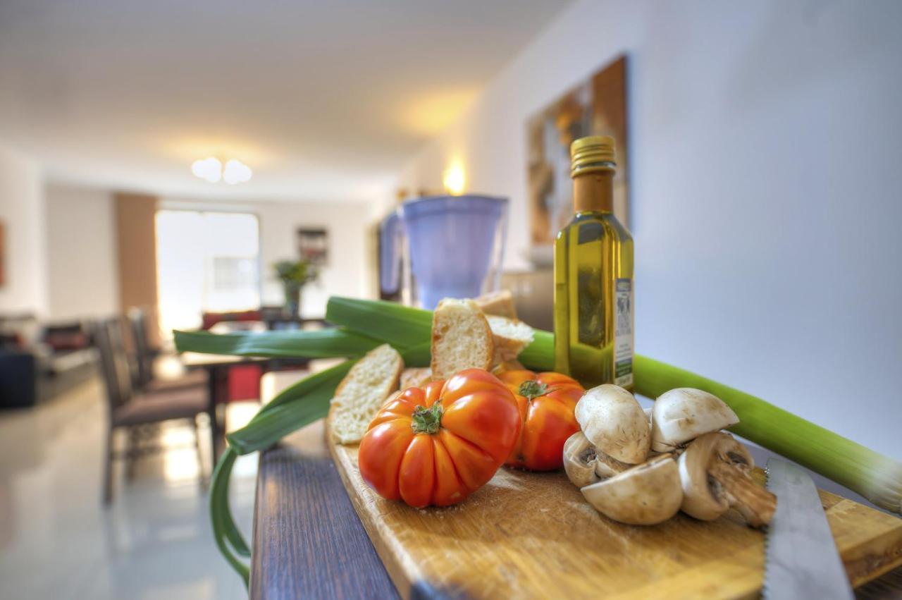 Large 3 Bedrooms Steps Away From Balluta Bay Bcam2-1 Sliema Zewnętrze zdjęcie